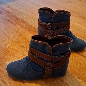 Women ankle booties